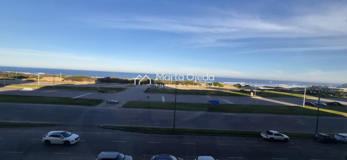 Apartamento ID.41603 - NUEVO INGRESO . Playa Brava , frente al mar
