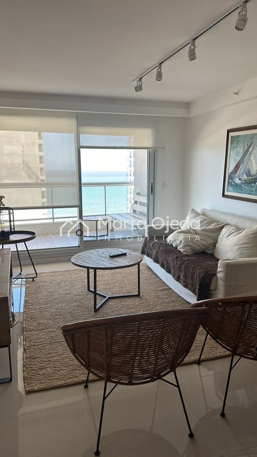 Playa Brava .Apartamento a pocos metros del mar   -