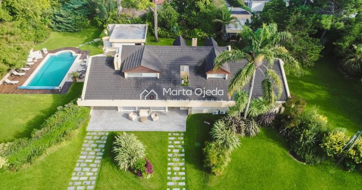 Casa ID.38459 - Magnífica casa en el corazón de playa mansa