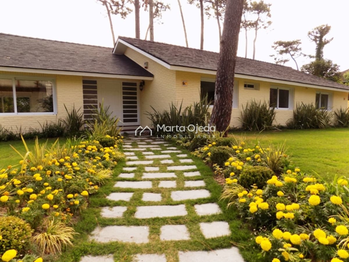Casa ID.38472 - Hermoso Chalet en mansa