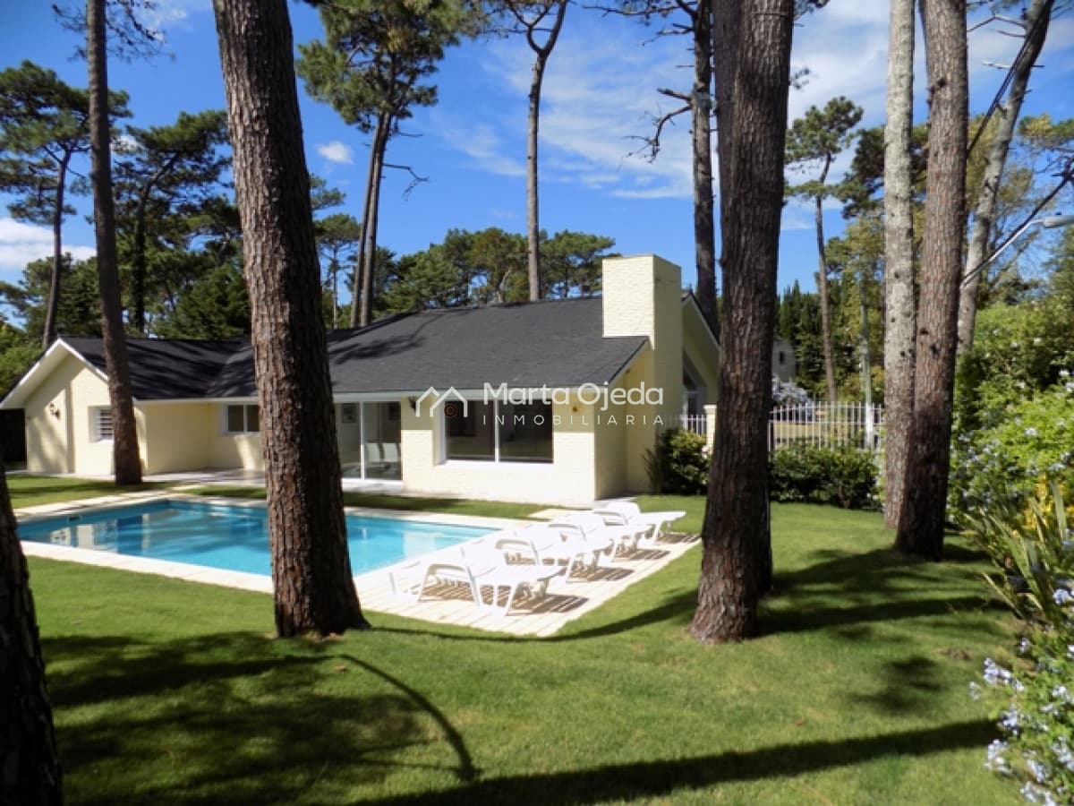 Casa ID.38472 - Hermoso Chalet en mansa
