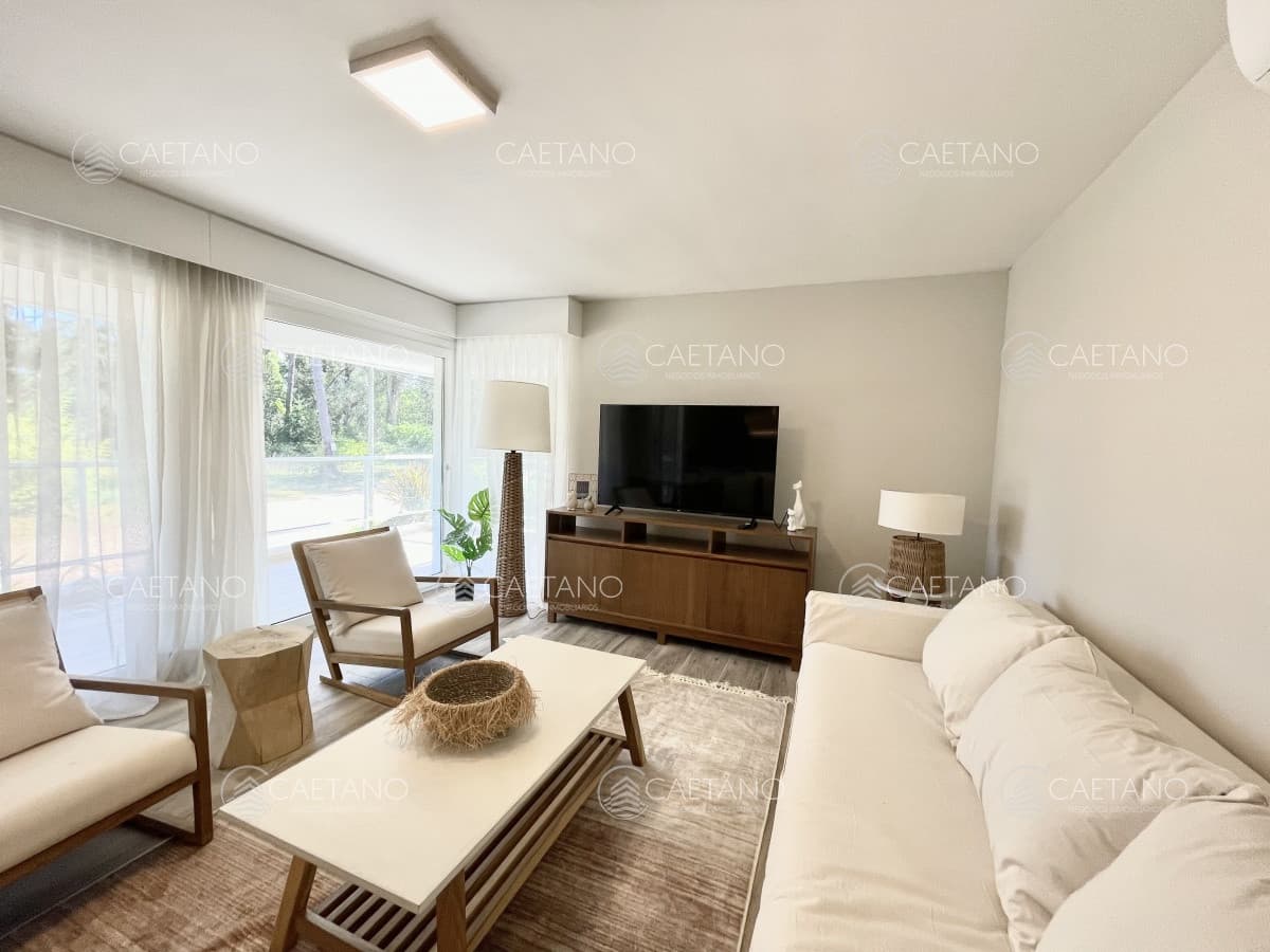 VENTA APARTAMENTO 3 DORMITORIOS. PLAYA BRAVA, PUNTA DEL ESTE