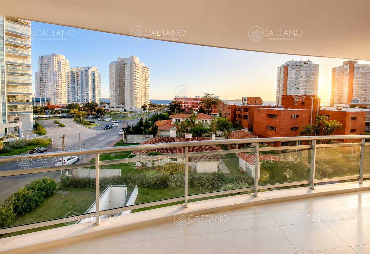 Apartamento en Venta - Punta del Este, Playa Mansa