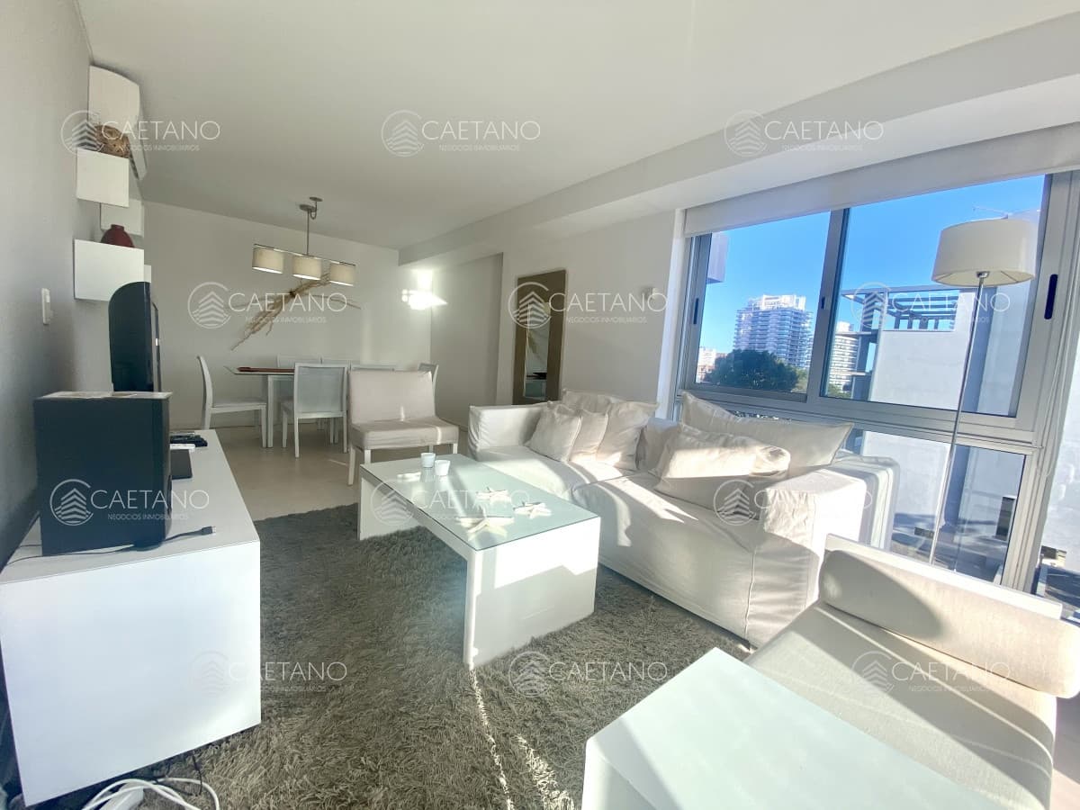 Hermoso apartamento de 3 dormitorios a metros de la Mansa!
