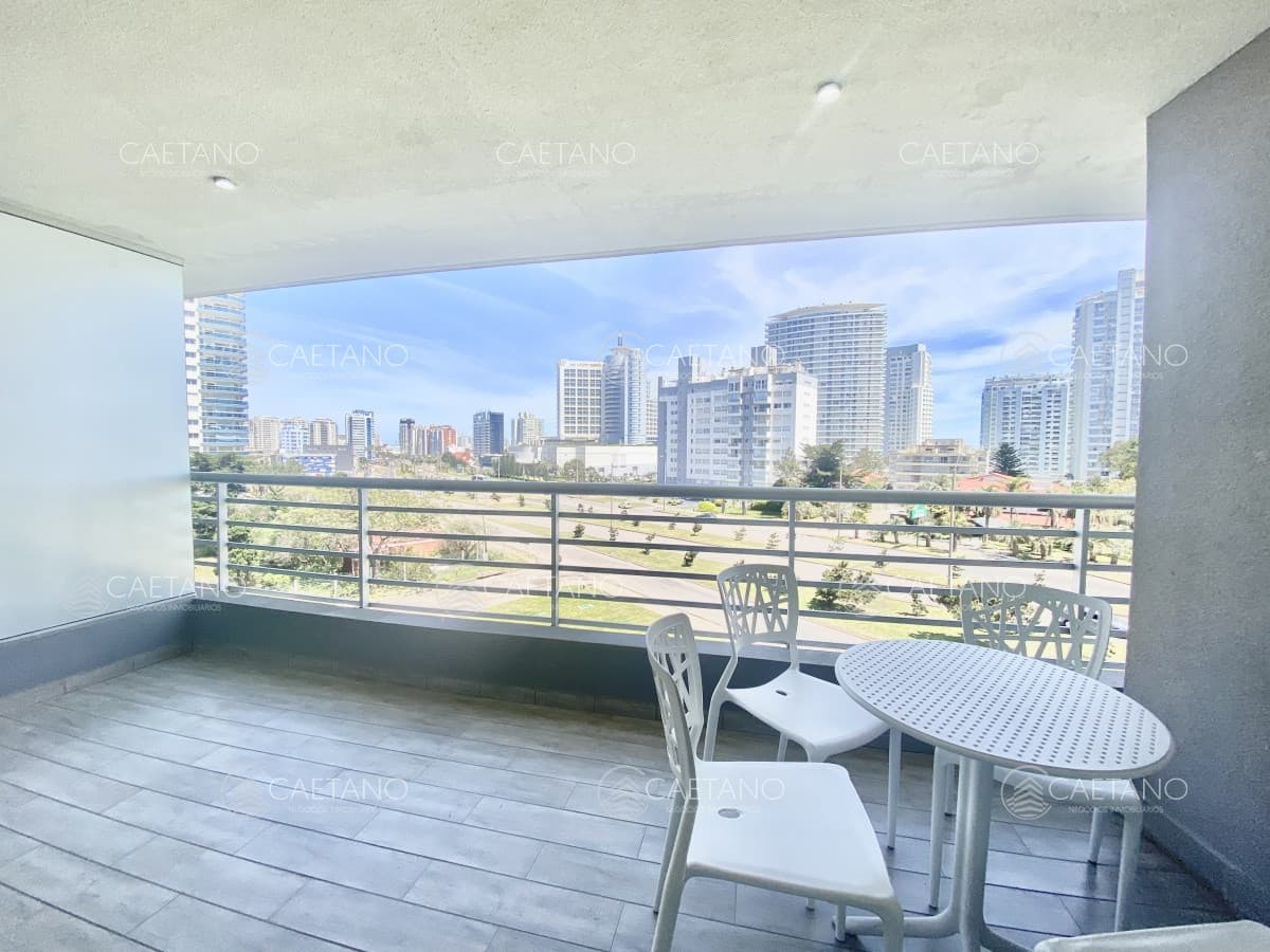 Apartamento de 2 dormitorios - Punta del Este