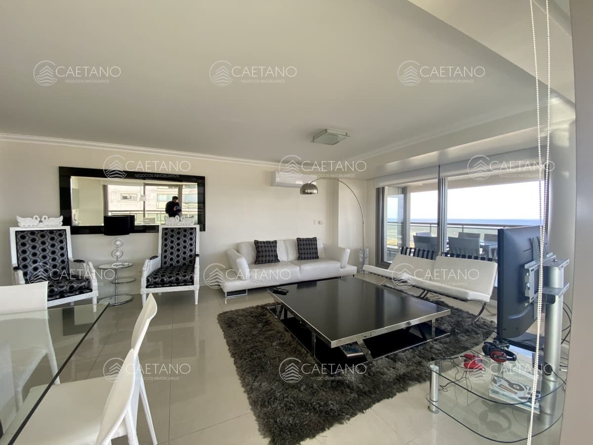 Venta apartamento 3 dormitorios Imperiale I esquinero Punta del Este