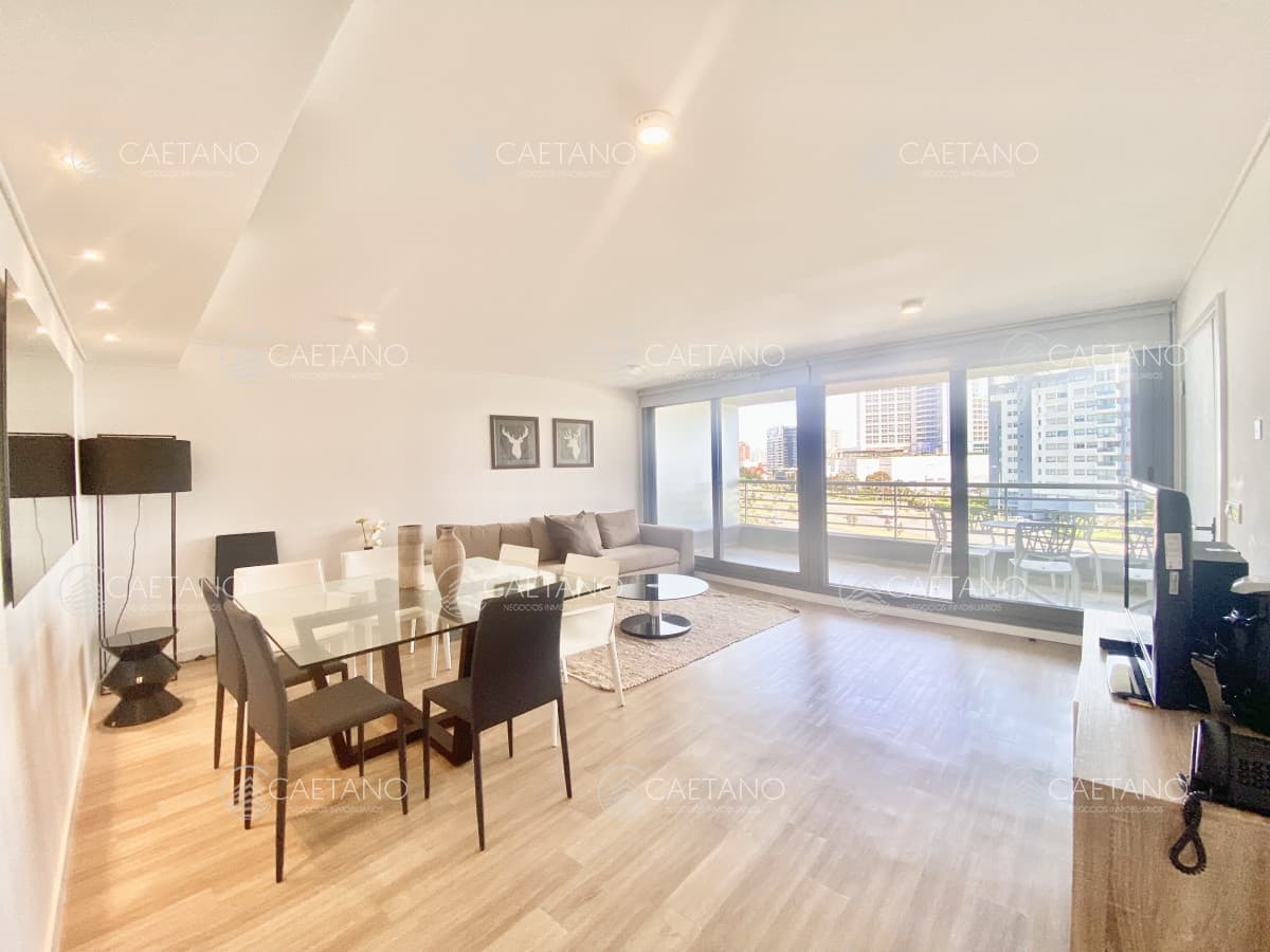 Apartamento de 2 dormitorios - Punta del Este
