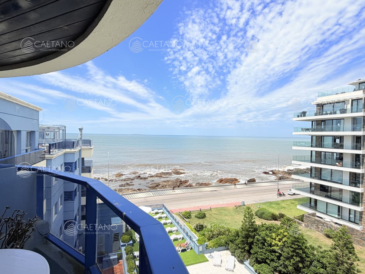 Venta apartamento 2 dormitorios. Peninsula, Punta del Este