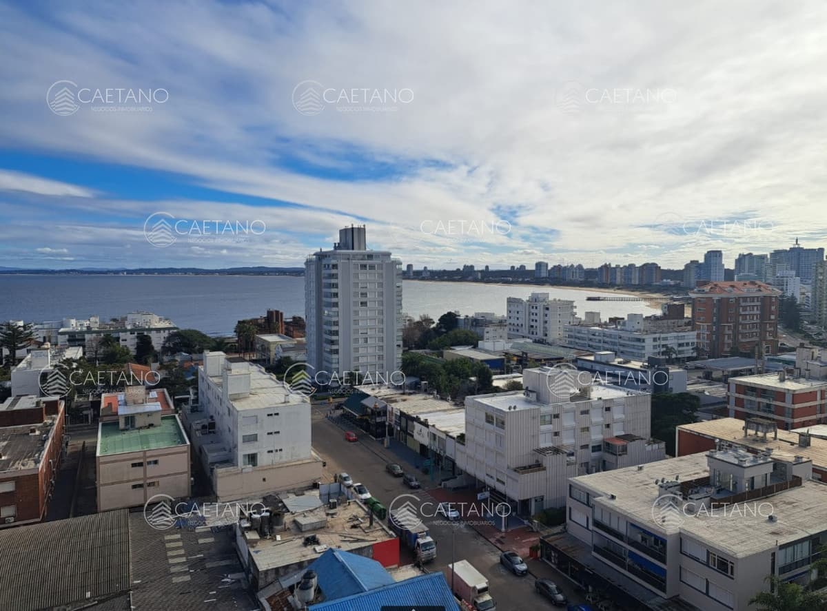Apartamento en venta de 2 dormitorios en Punta del Este