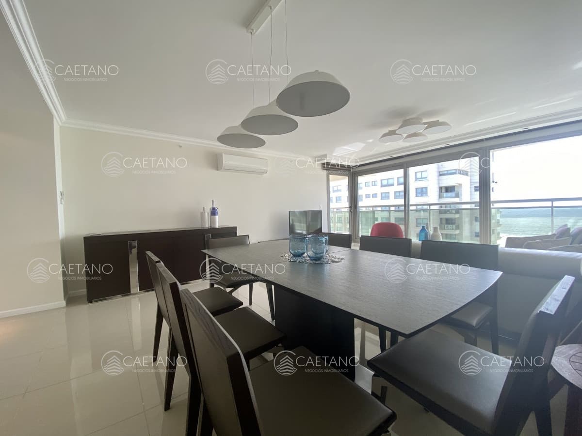 Venta apartamento 3 dormitorios torre Imperiale Punta del Este