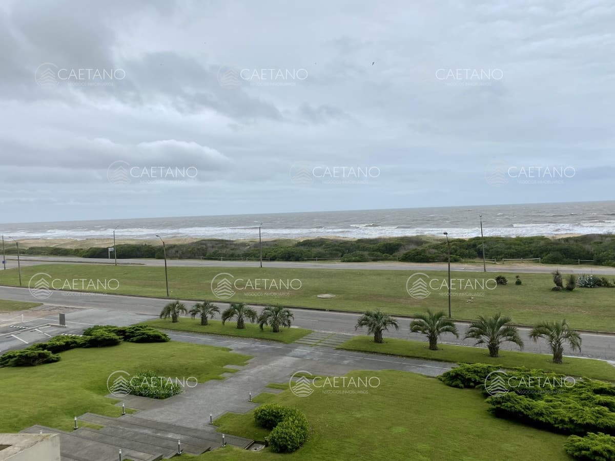 Venta apartamento 3 dormitorios playa brava Punta del Este