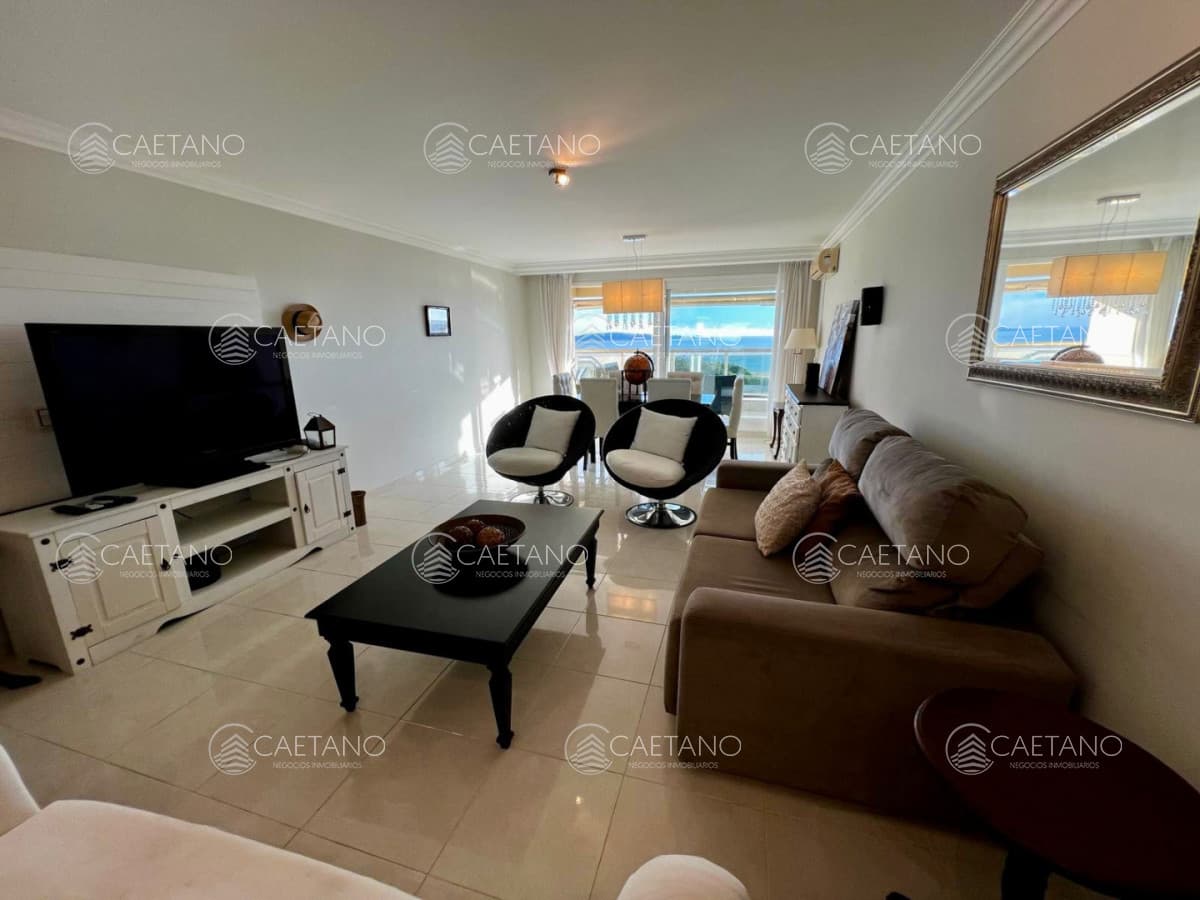 Apartamento en Mansa, 3 dormitorios *