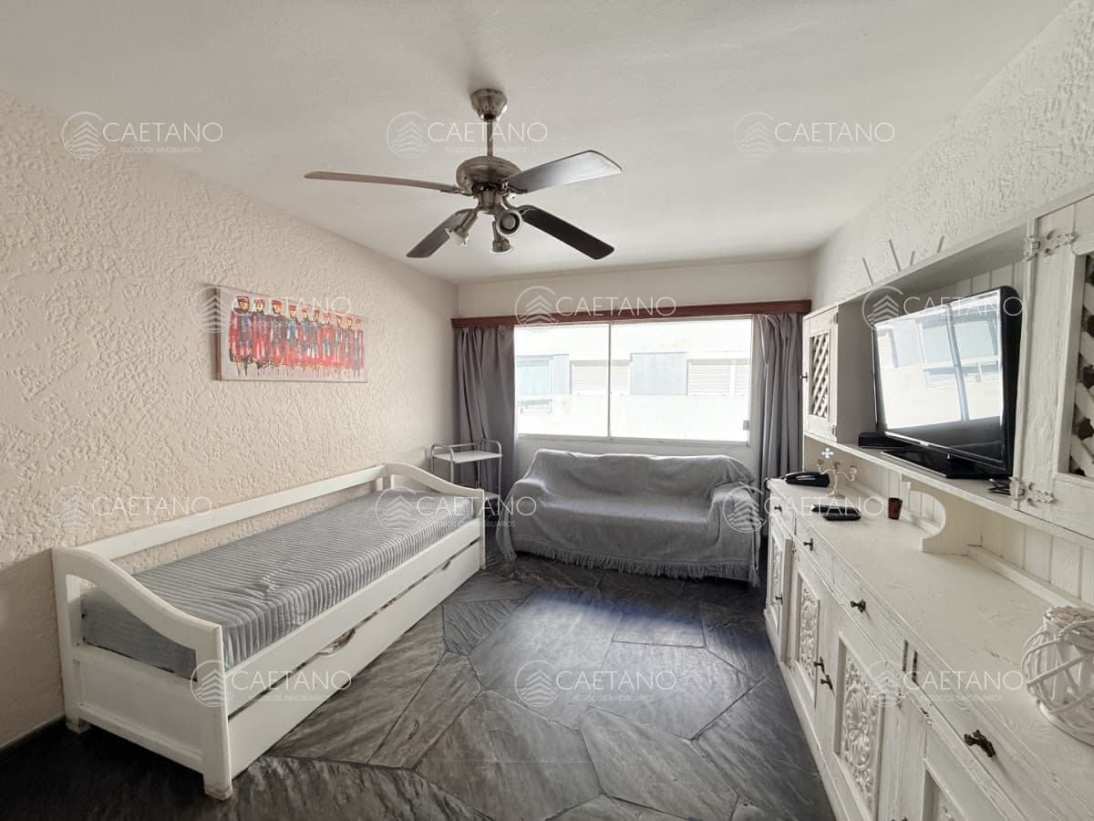 Alquilo apartamento en Mansa, Punta del Este