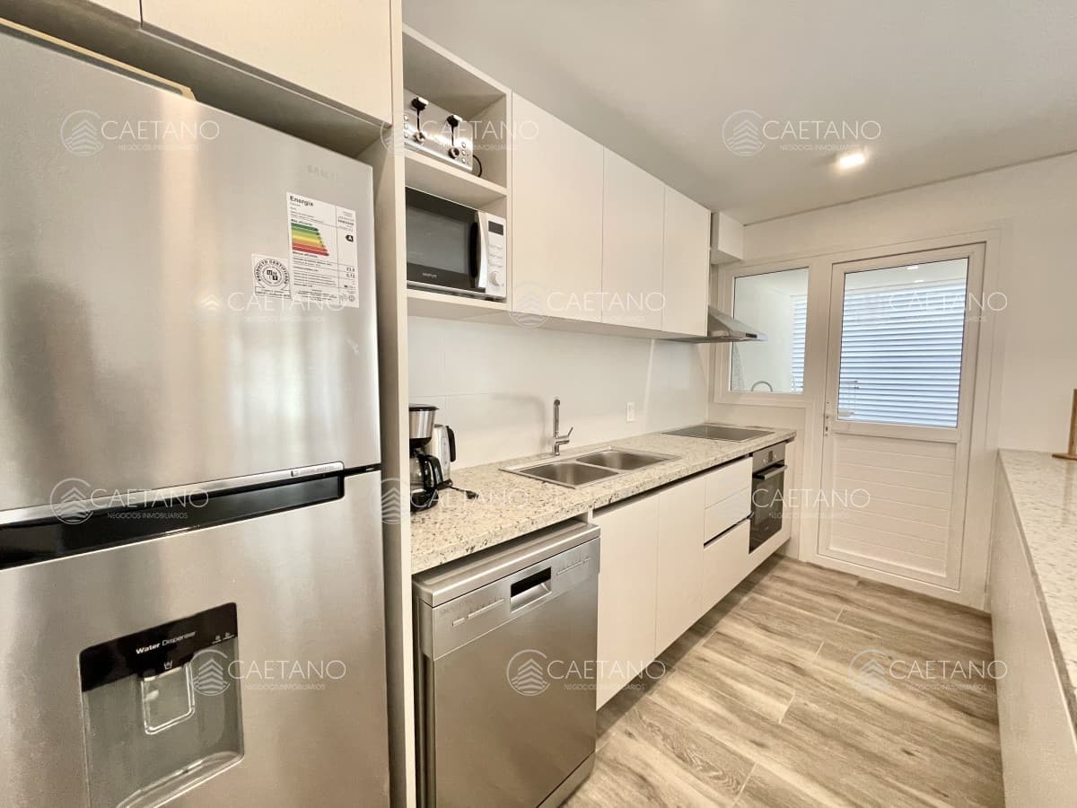 VENTA APARTAMENTO 3 DORMITORIOS. PLAYA BRAVA, PUNTA DEL ESTE