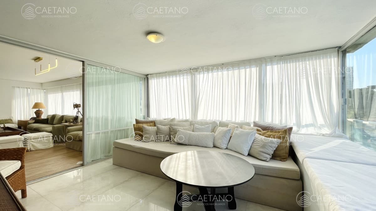 Venta apartamento 3 dormitorios Playa Brava - Punta del Este