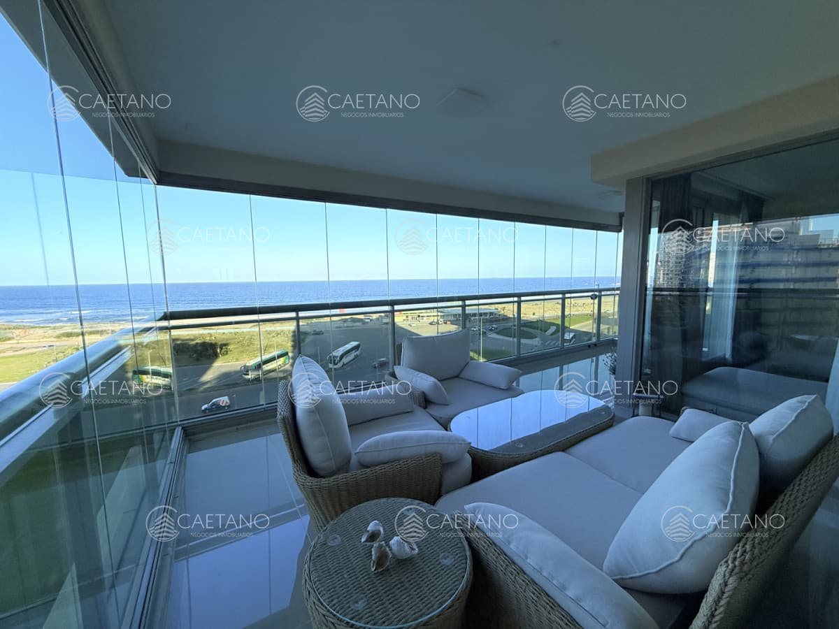 Venta apartamento 3 dormitorios mas dependencia - Playa Brava - Punta del Este