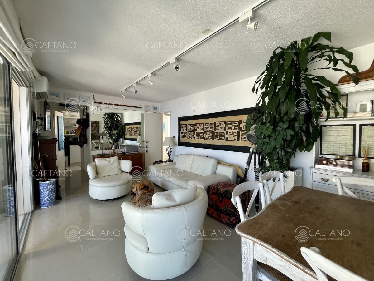 Venta apartamento 2 dormitorios, Playa Brava - Punta del Este