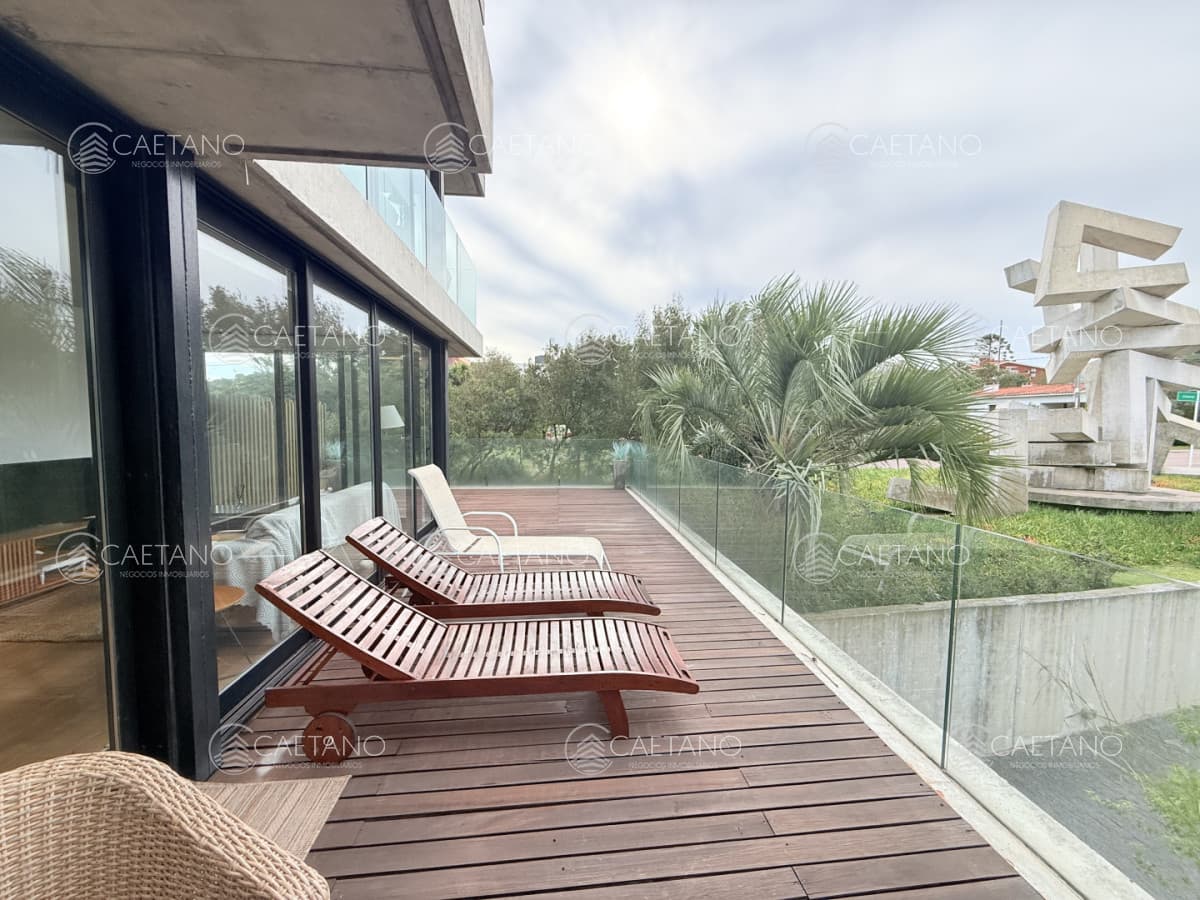 Excepcional apartamento a metros del mar!