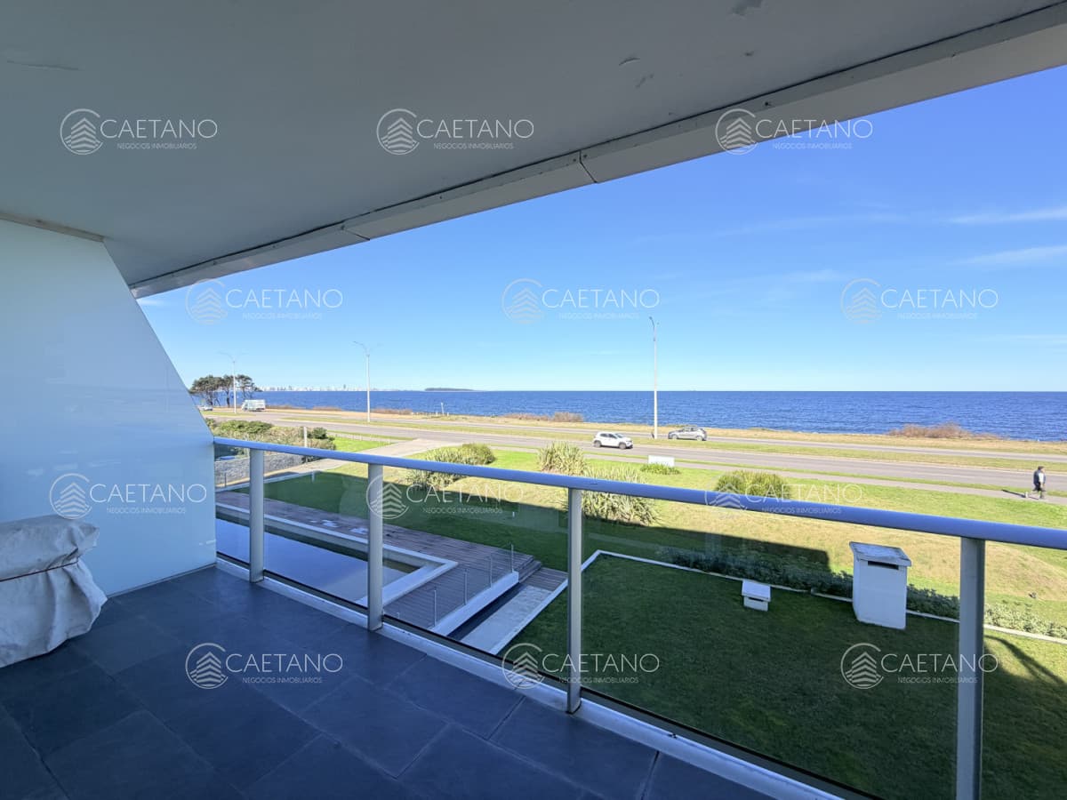 Apartamento en venta 2 dormitorios, Playa Mansa - Punta del Este