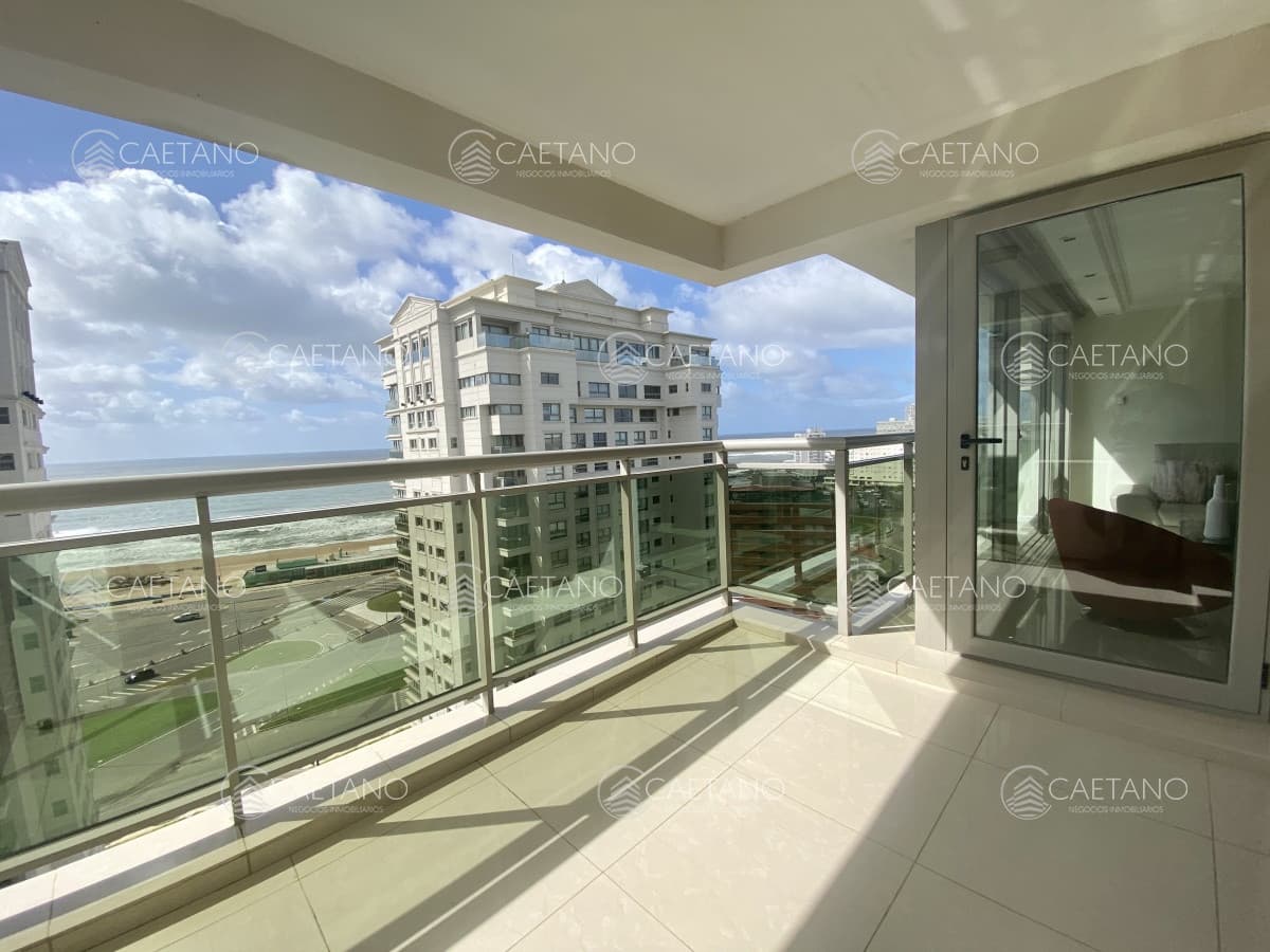 Venta apartamento 3 dormitorios torre Imperiale Punta del Este