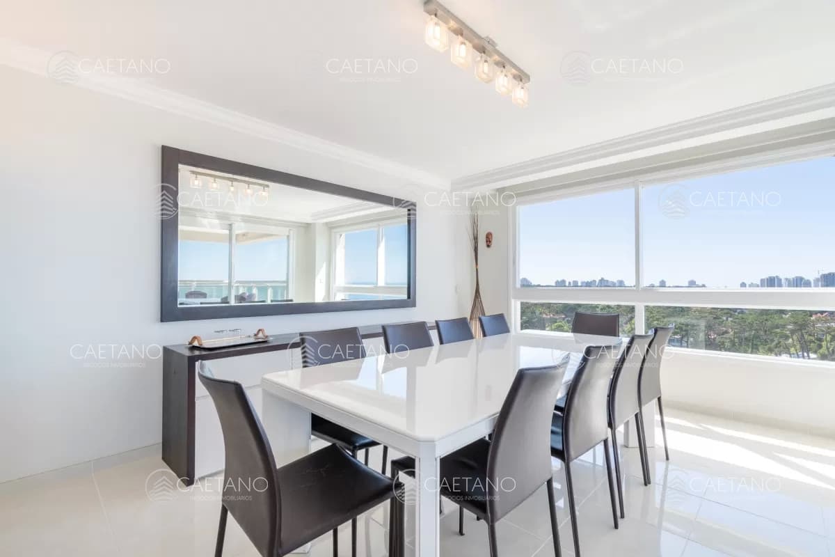 Venta apartamento 3 dormitorios en playa mansa mansa Punta del Este