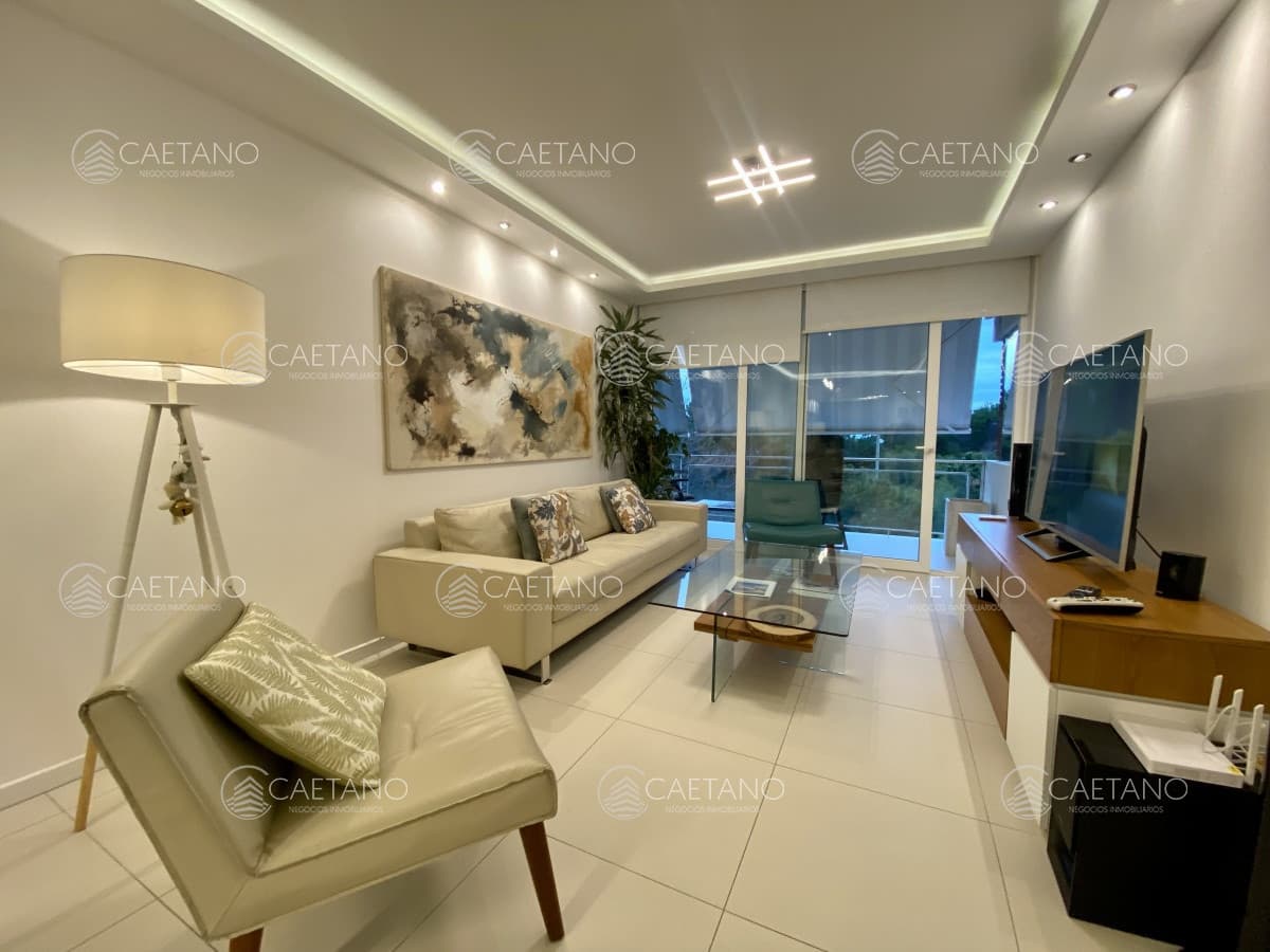 Venta apartamento 2 domritorios. Playa manas, Punta del Este