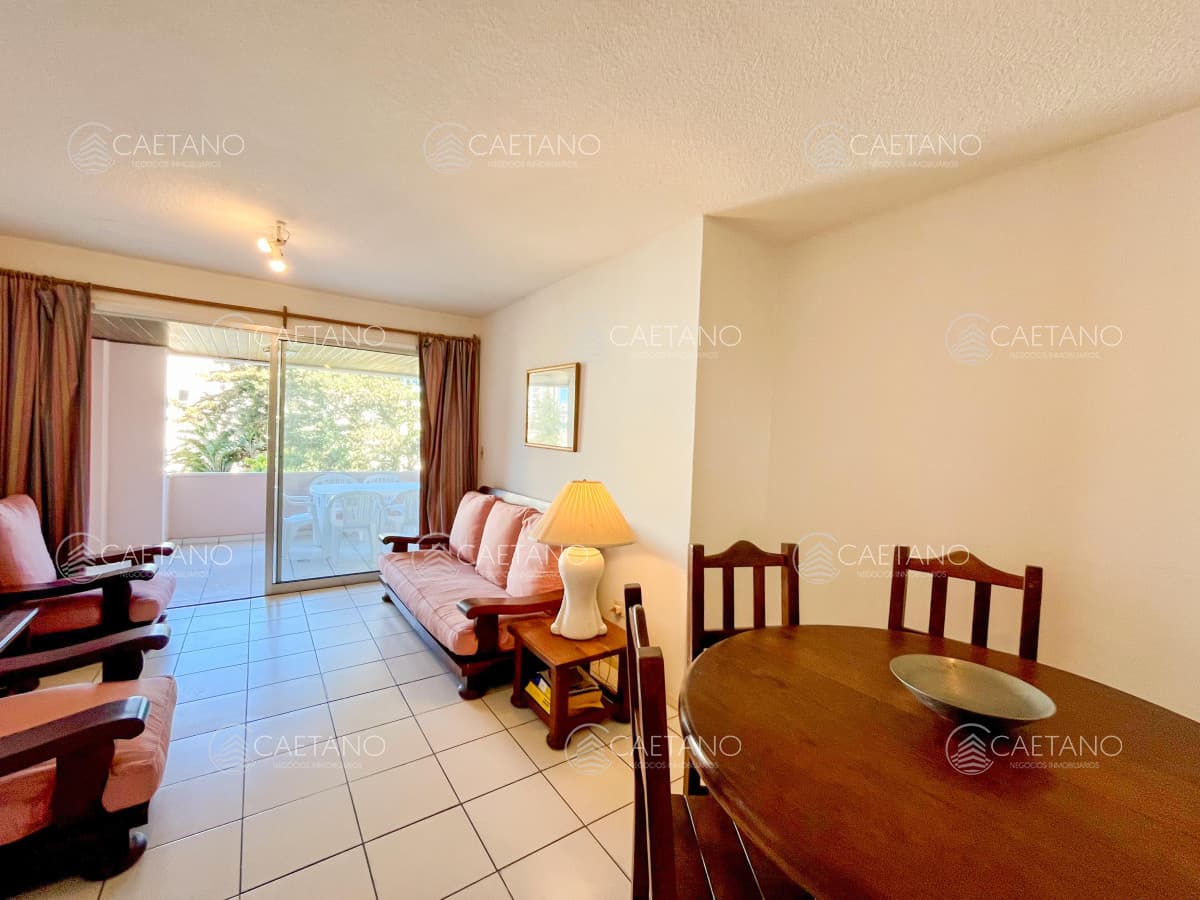 Venta apartamento 3 dormitorios. Playa mansa, Punta del Este