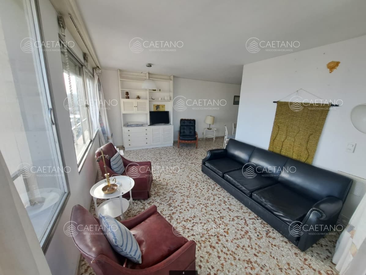 Apartamento en venta de 2 dormitorios en Punta del Este