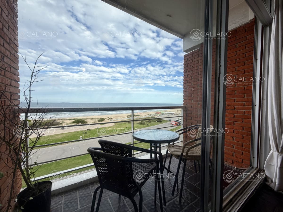 Venta apto. frente al mar