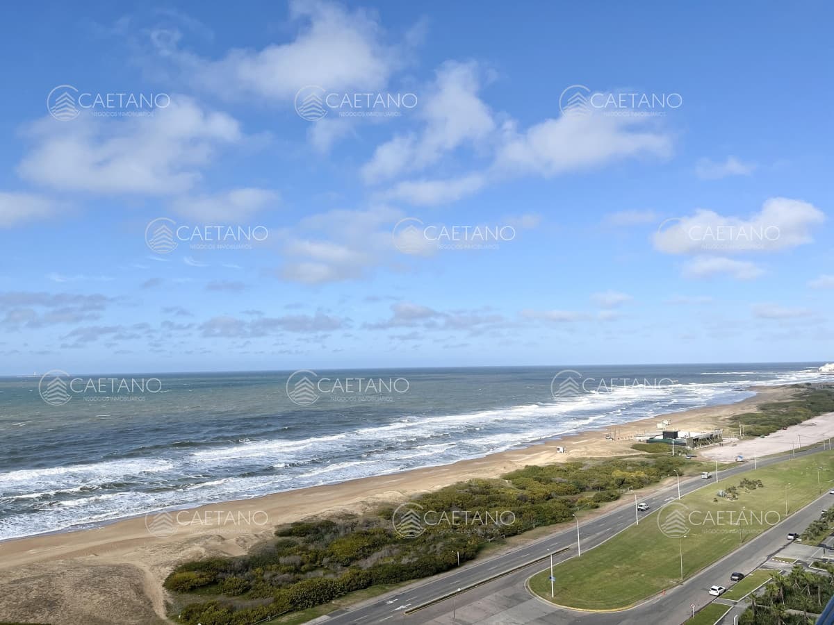 Venta apartamento 3 dormitorios Le parc III Punta del Este