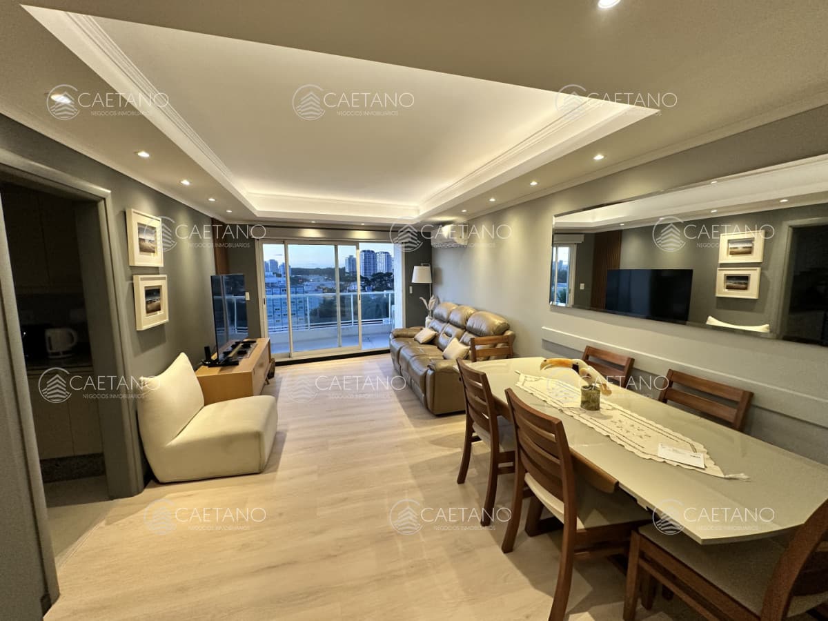 Venta apartamento 3 dormitorios. Punta del Este.