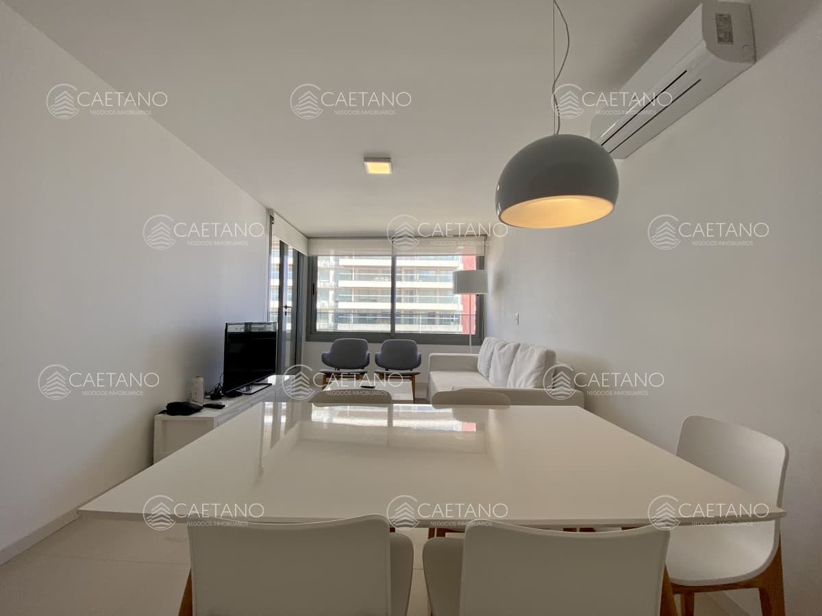Hermoso apto. en Edificio de categoria!