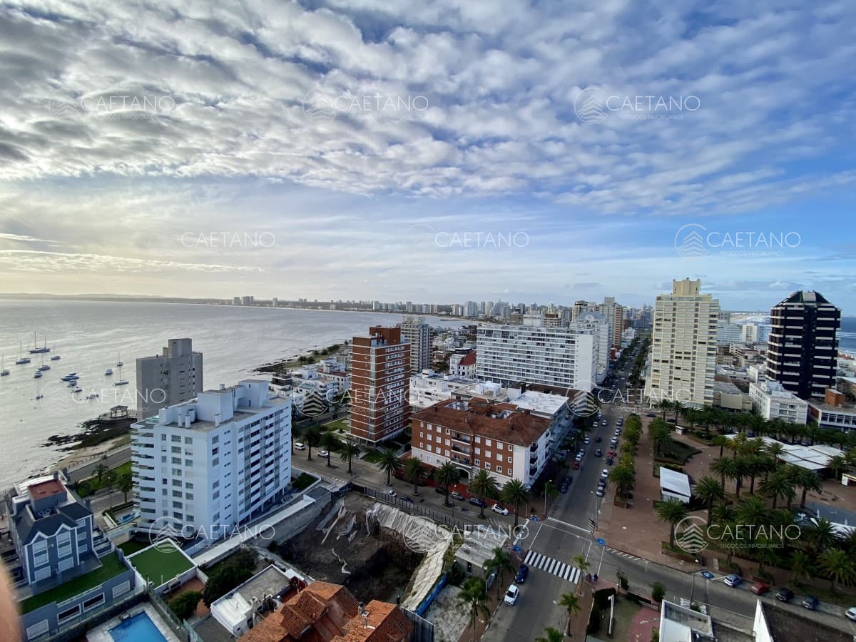 Apartamento 3 dormitorios en península Punta del Este