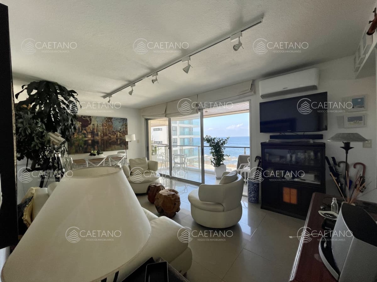 Venta apartamento 2 dormitorios, Playa Brava - Punta del Este
