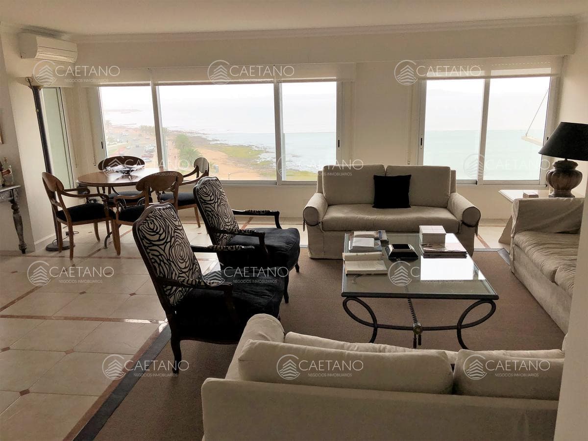 Venta apartamento 4 dormitorios, Playa Mansa - Punta del Este