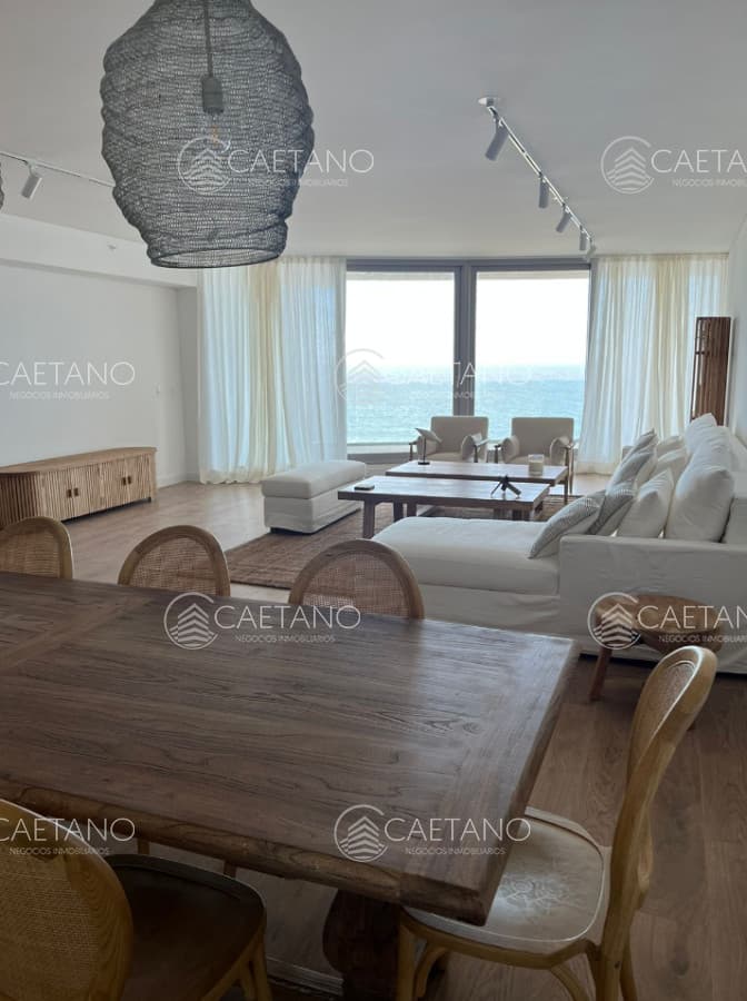 Venta apartamento punta del este, playa brava