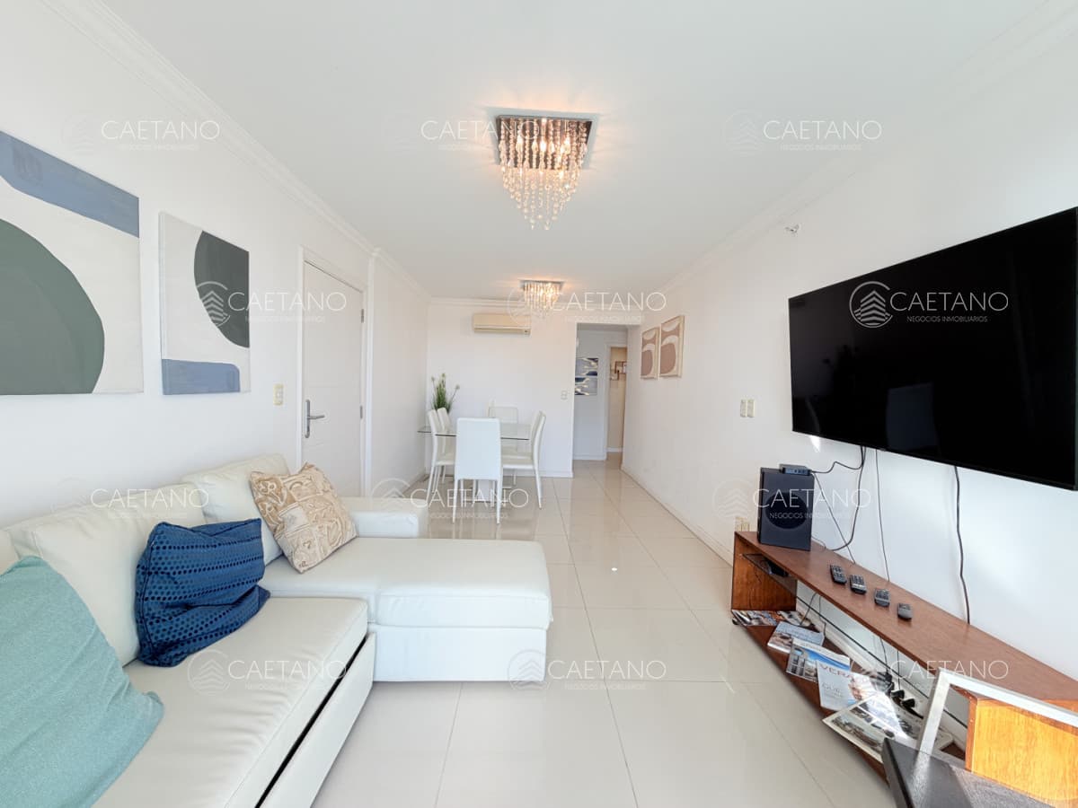 Venta apartamento 2 dormitorios, Playa Mansa - Punta del Este