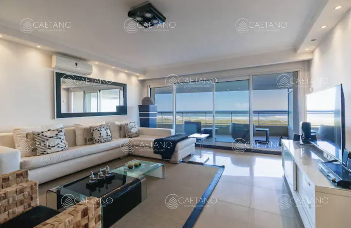 Alquiler apartamento en Punta del Este con espectacular vista al Mar - 4 dormitorios