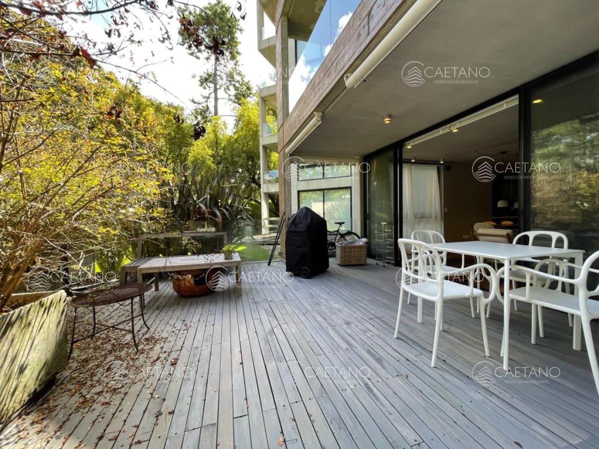 Venta apartamento 2 dormitorios playa brava Punta del Este