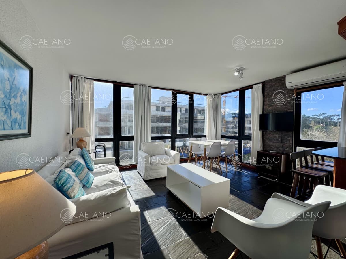 Venta apartamento 2 dormitorios, Playa Brava - Punta del Este