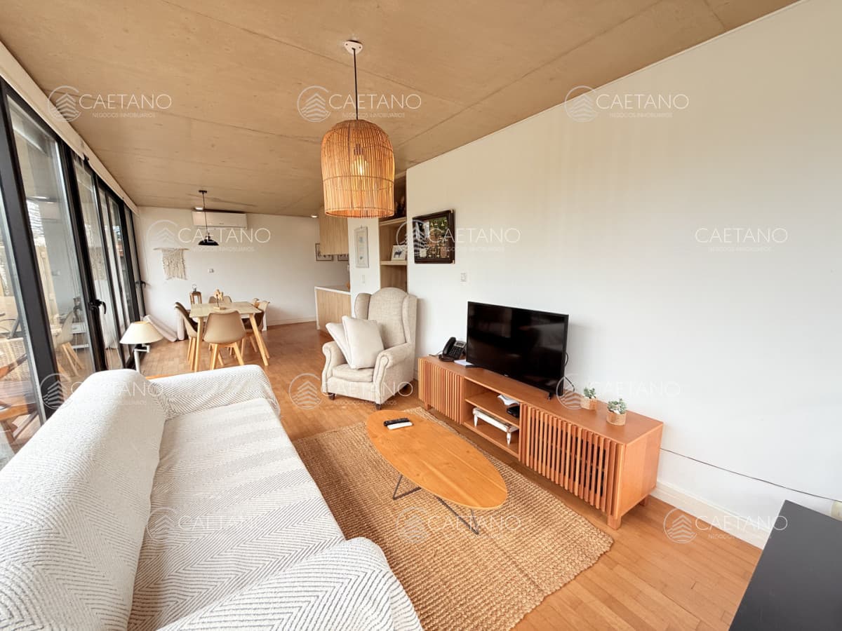 Excepcional apartamento a metros del mar!