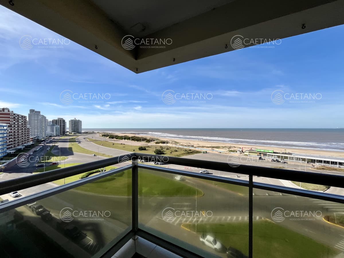 Venta apartamento de 3 dormitorios, Playa Brava