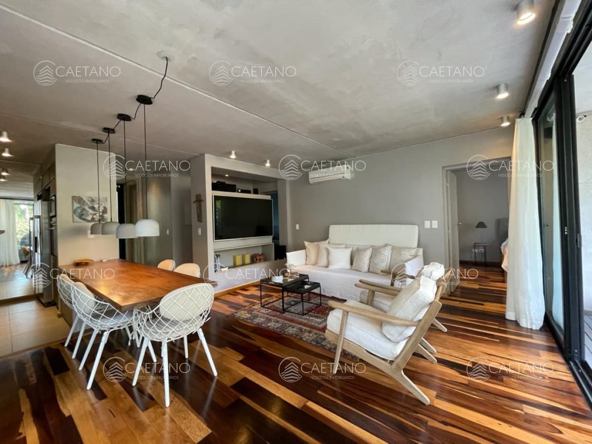 Venta apartamento 2 dormitorios playa brava Punta del Este