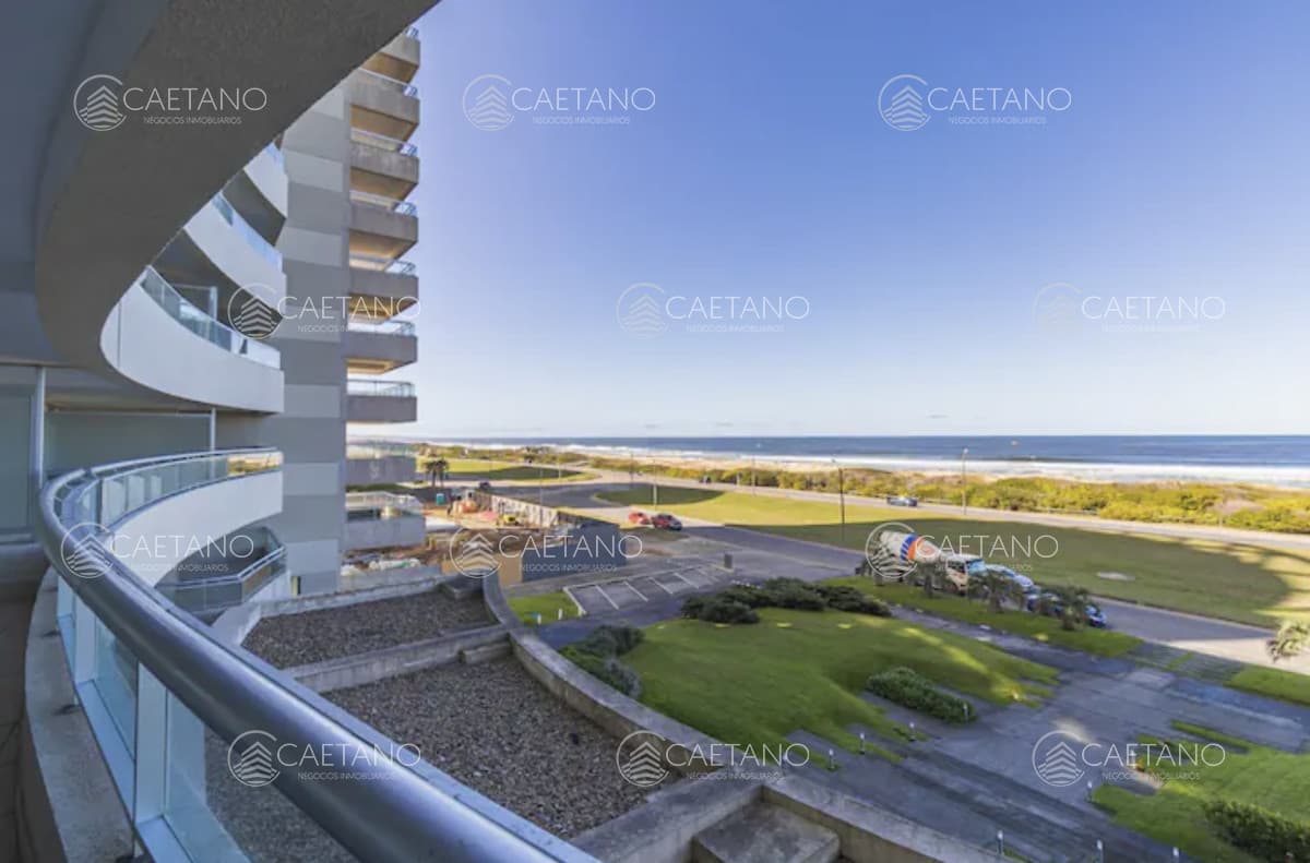 Alquiler apartamento en Punta del Este con espectacular vista al Mar - 4 dormitorios