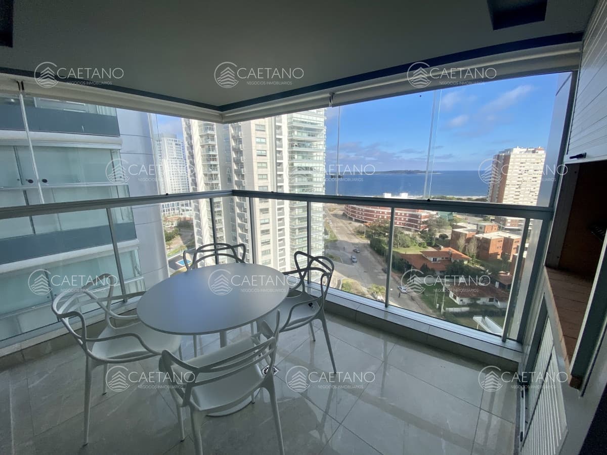 Venta apartamento 2 dormitorios Playa mansa Punta del Este