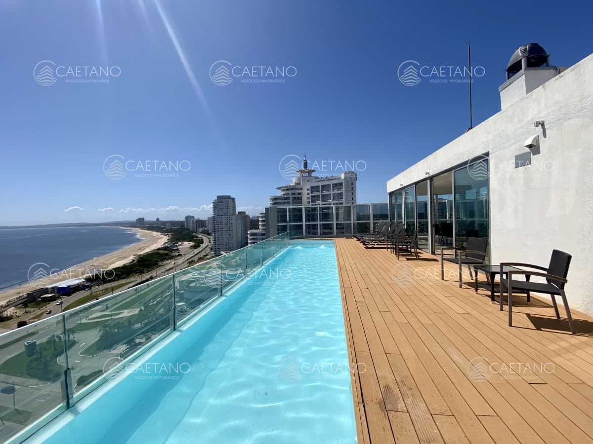 Penthouse Punta del Este con espectacular vista al mar