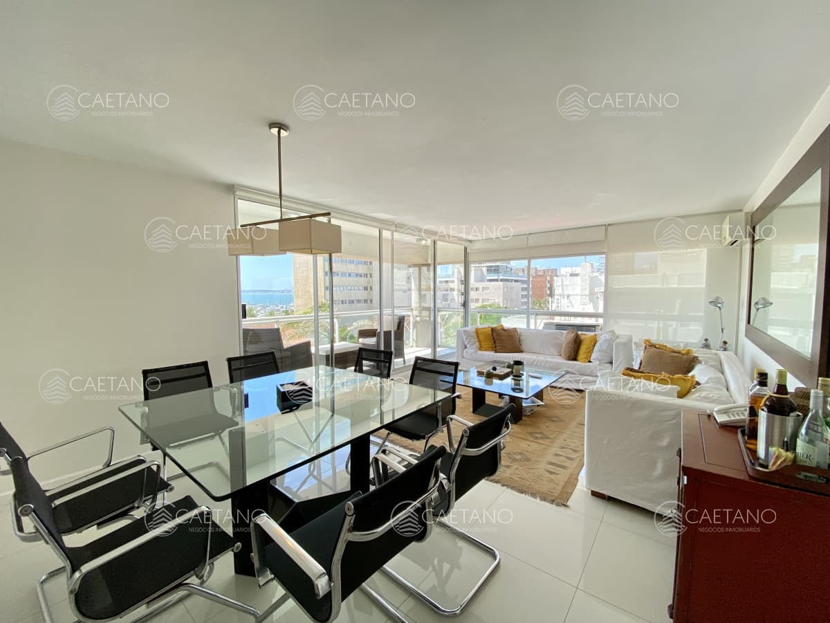 Venta apartamento 3 dormitorios. Peninsula, Punta del Este