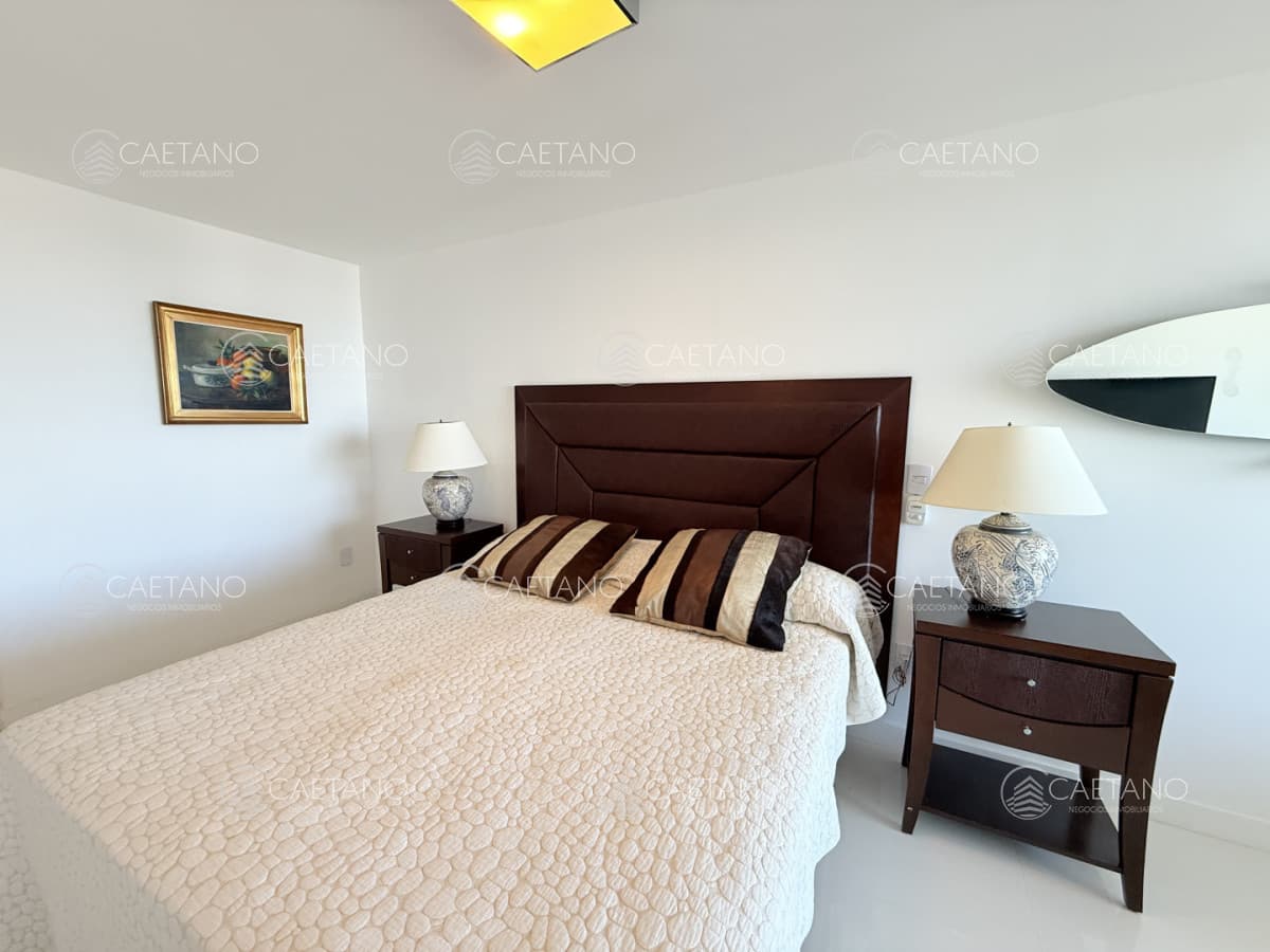 Venta apartamento 3 dormitorios - Playa Mansa, Punta del Este