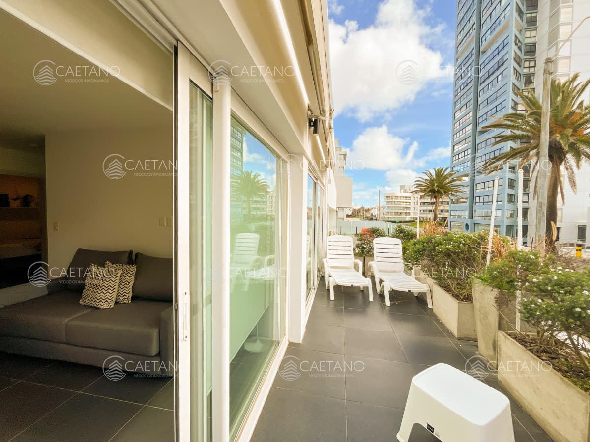 Venta apartamento. 2 dormitorios Punta del Este