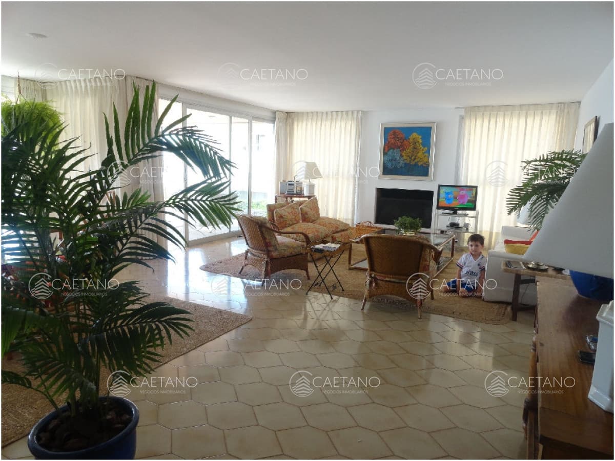 Alquiler temporal apartamento 4 dormitorios, Puerto de Punta del Este